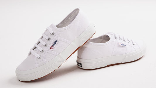 How to clean Canvas Sneakers
