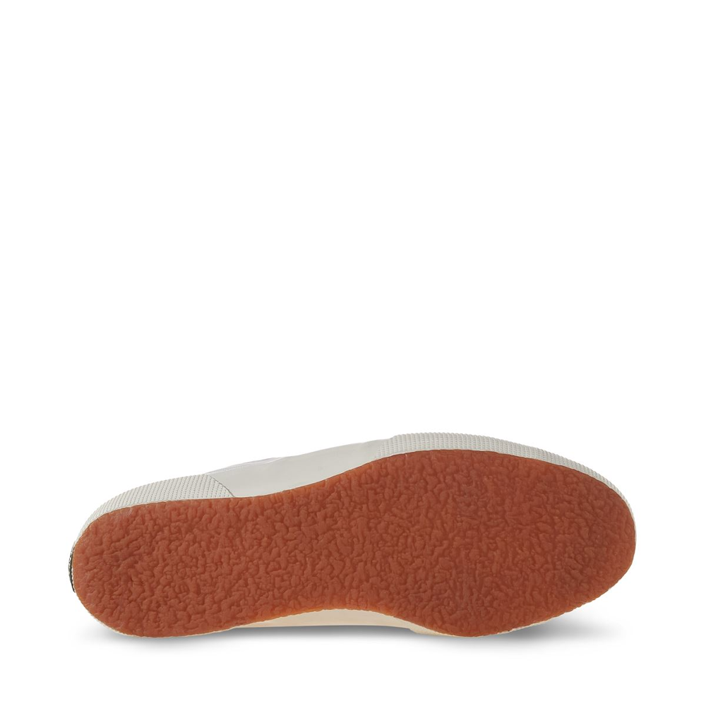 Superga white canvas shoe with rubber sole